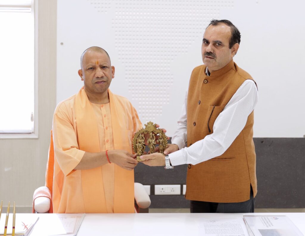 Yashpal Singh Som With CM Yogi Adityanath